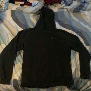 Black under Armour sweater size Xlarge.